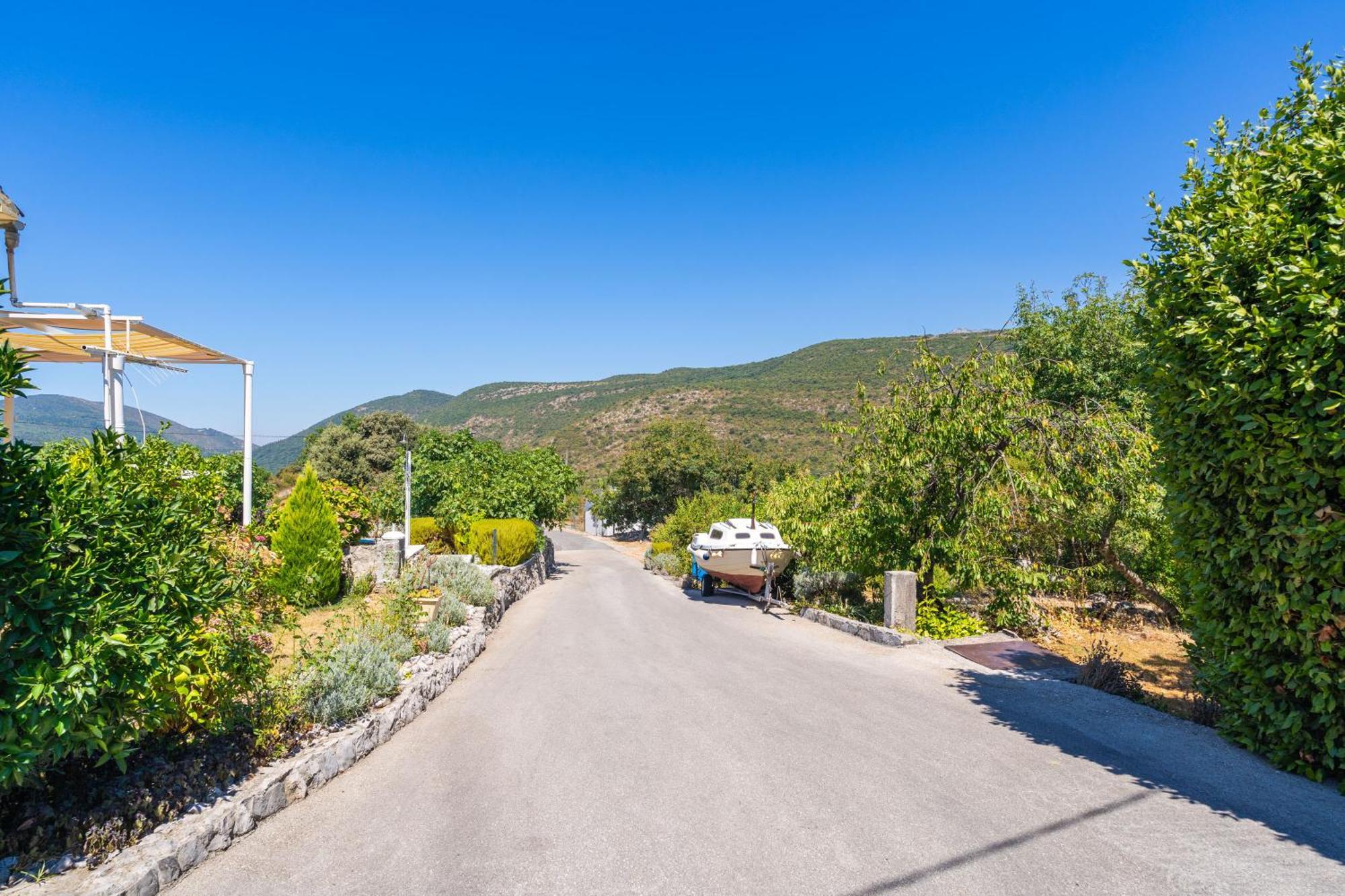 Desin Villa Molunat