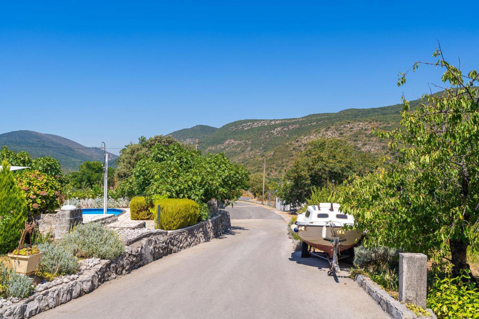 Villa Desin Molunat